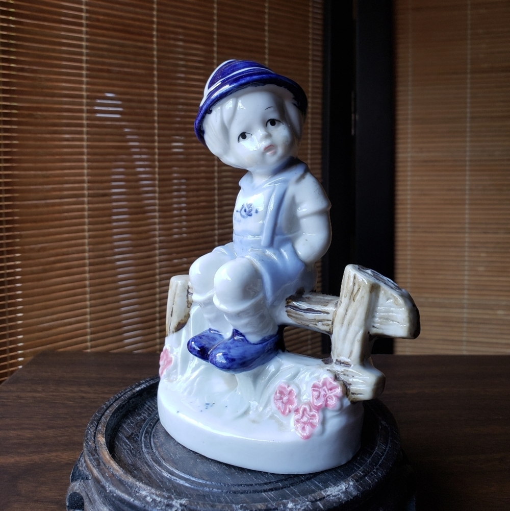 Figurine boy lifelike